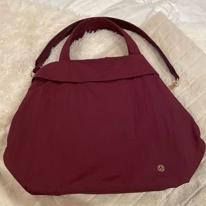 Lululemon Women's on The Move on My Level Bag 19L